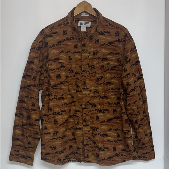 Duluth Trading Co Other - Duluth Trading Co Sz Large Brown Bear & Mountain Patterned 100% Cotton Shirt Men